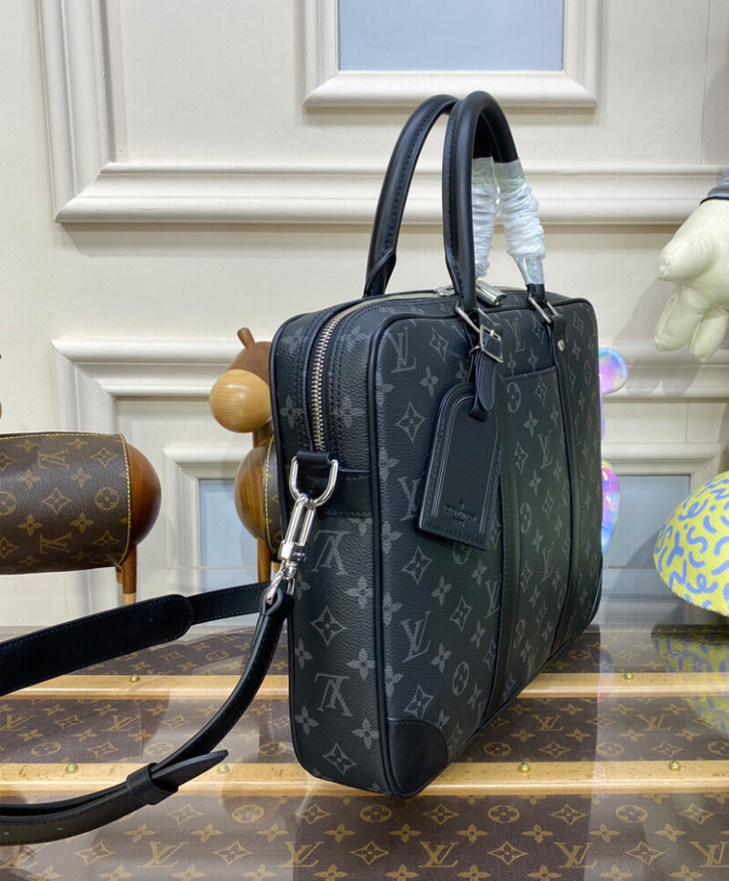 Louis Vuitton Porte-Documents Voyage PM M46457 Black